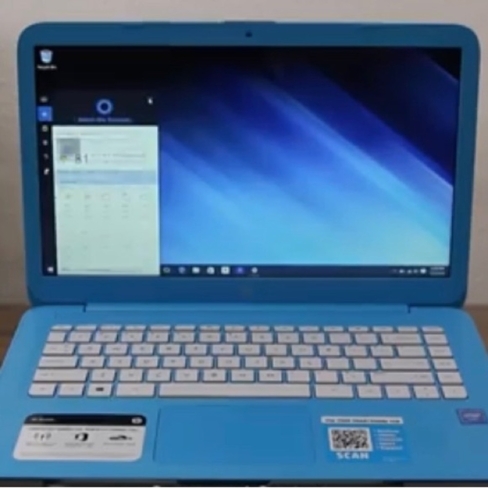 16” Baby Blue HP Laptop (Pick Up Only)